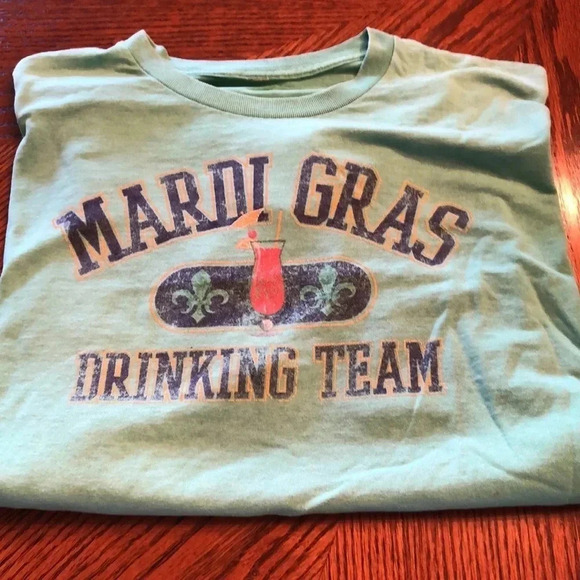 Mardi Gras Drinking Member Distressed Tee … - Picture 6 of 7